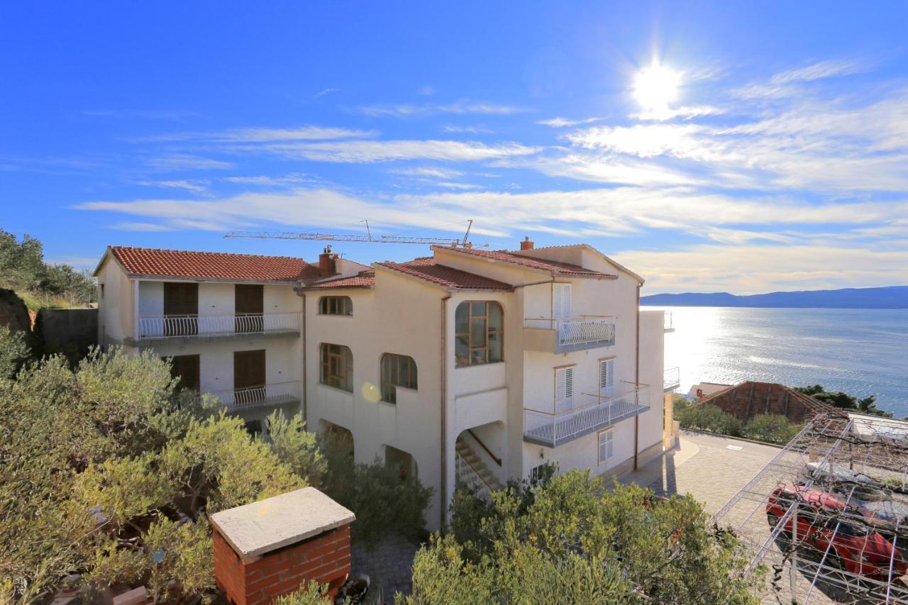 Apartments With A Parking Space Brela, Makarska - 18495 외부 사진