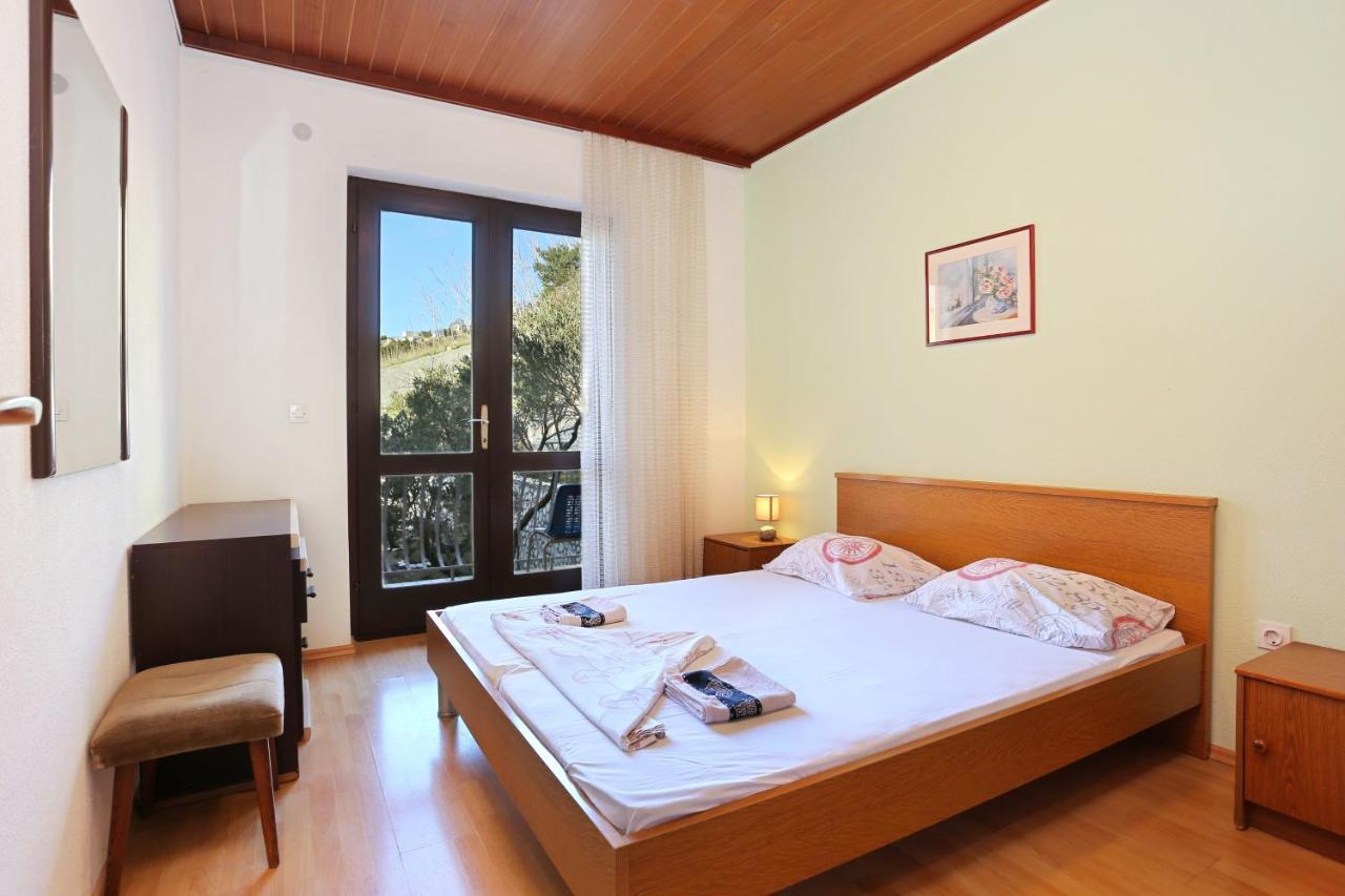 Apartments With A Parking Space Brela, Makarska - 18495 외부 사진