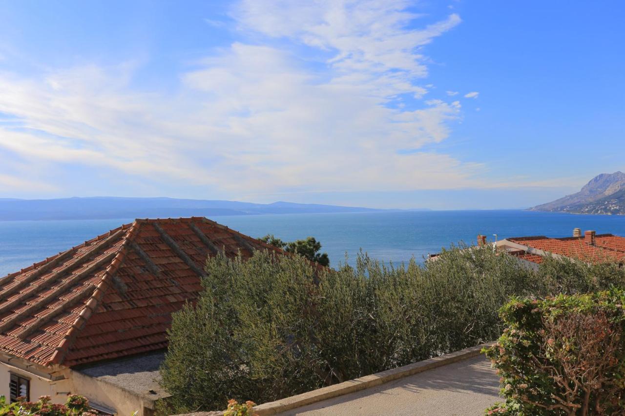 Apartments With A Parking Space Brela, Makarska - 18495 외부 사진