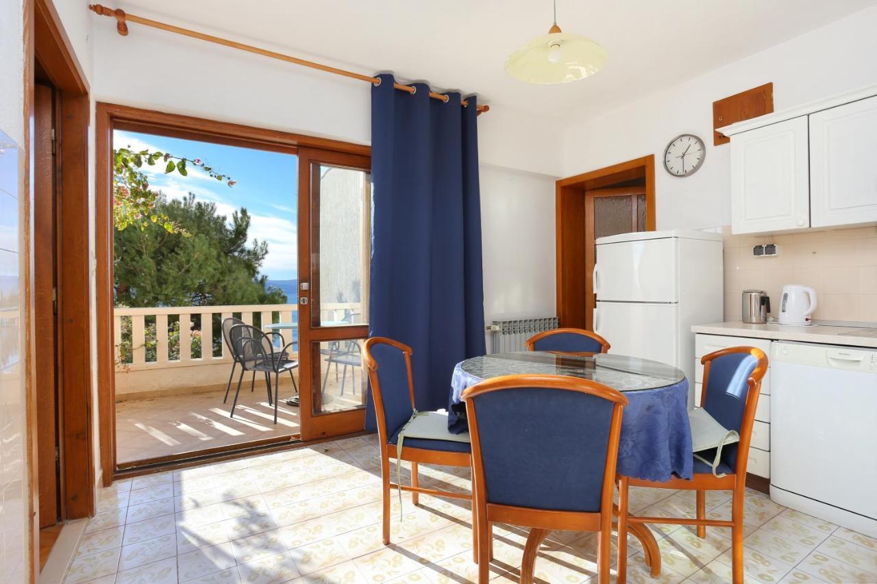 Apartments With A Parking Space Brela, Makarska - 18495 외부 사진