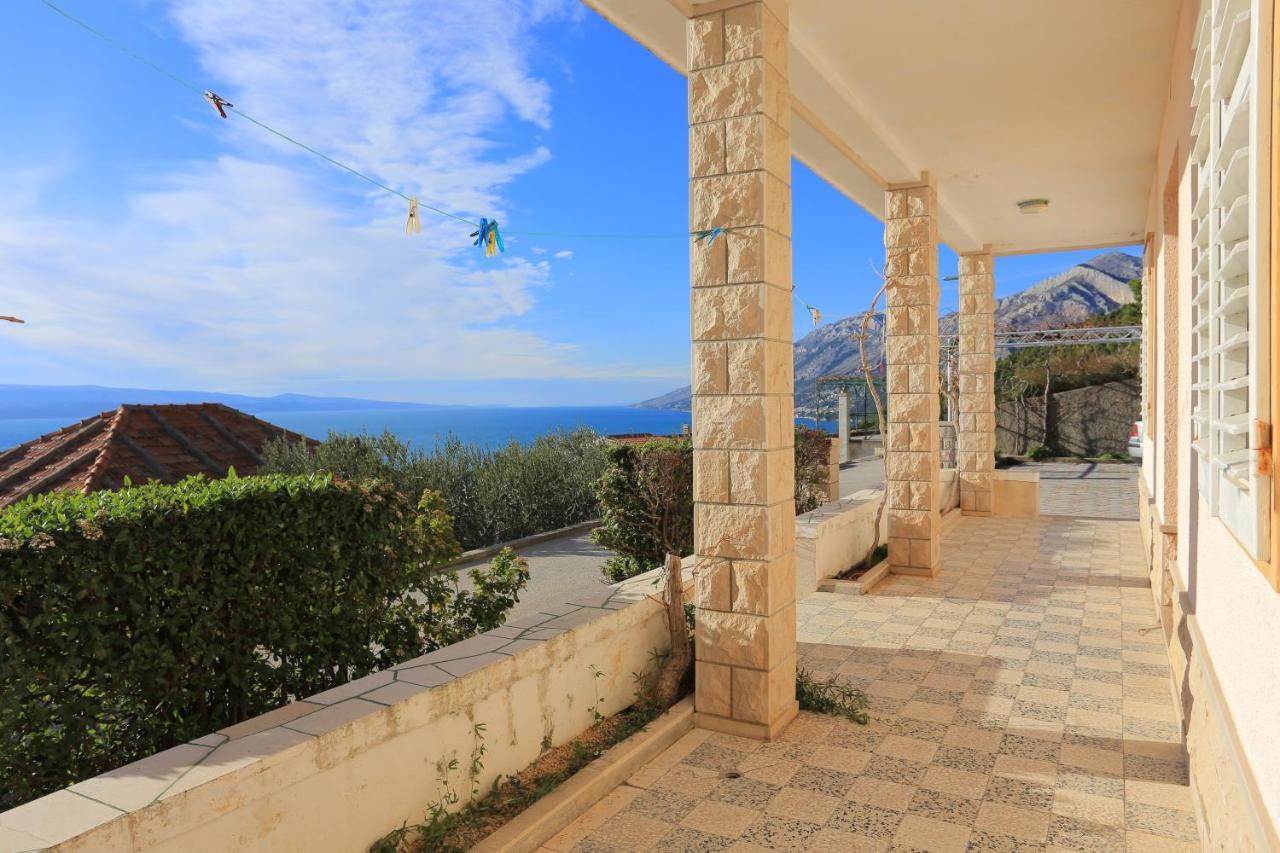 Apartments With A Parking Space Brela, Makarska - 18495 외부 사진