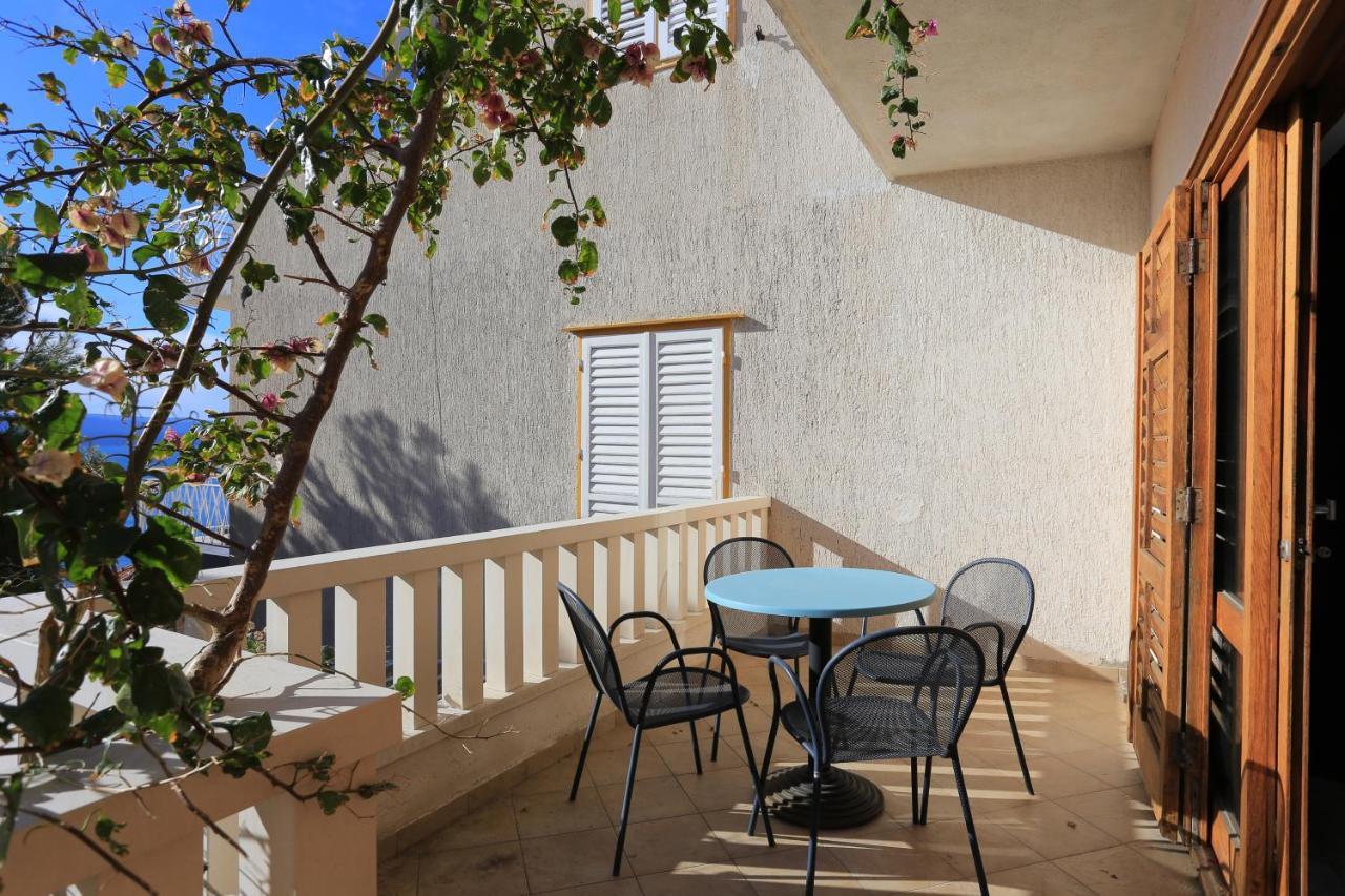 Apartments With A Parking Space Brela, Makarska - 18495 외부 사진