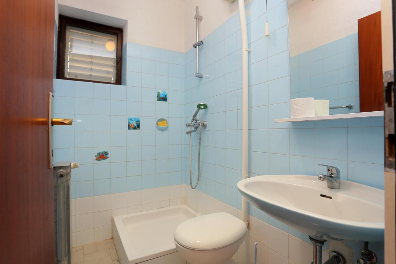 Apartments With A Parking Space Brela, Makarska - 18495 외부 사진