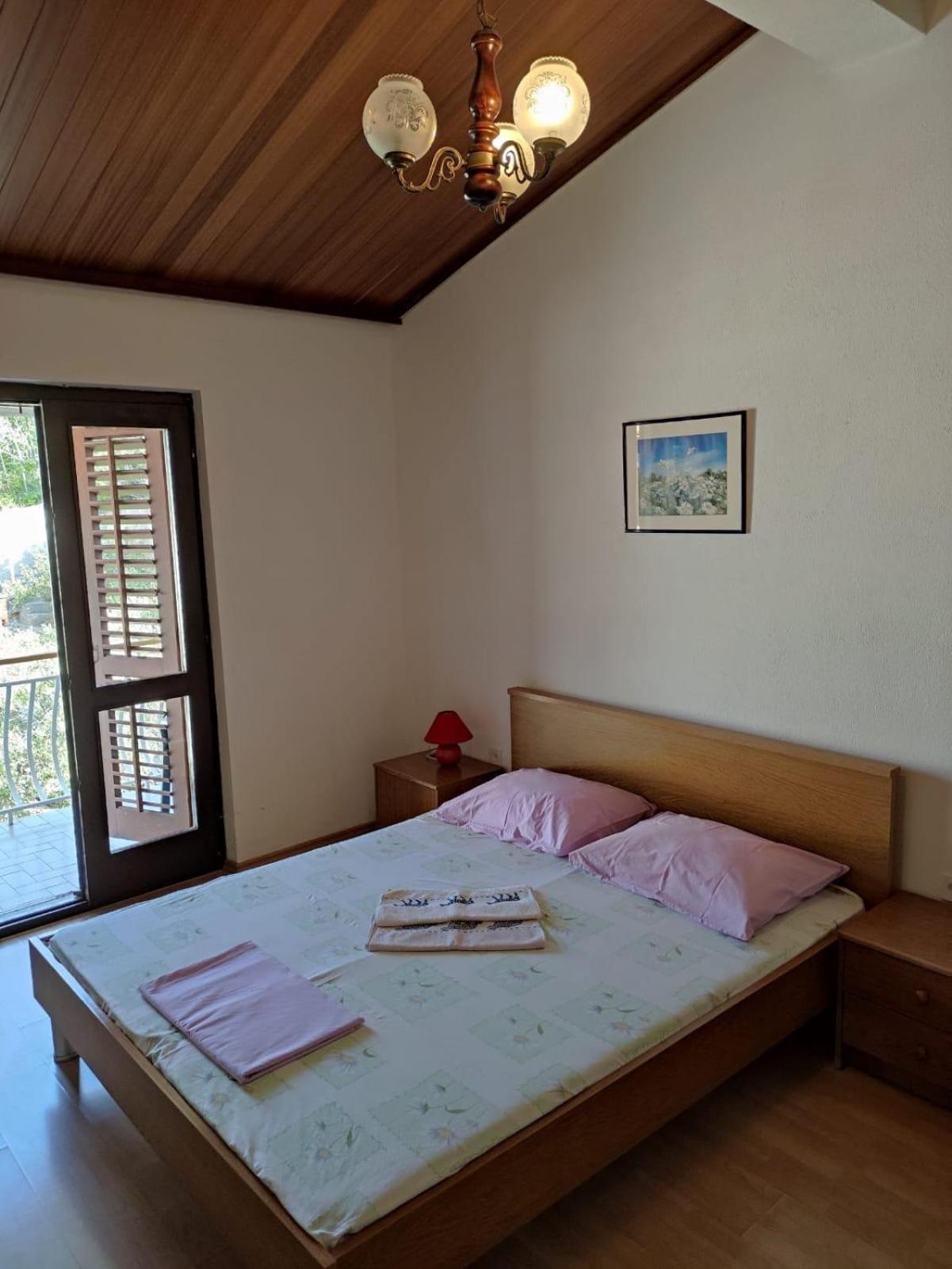 Apartments With A Parking Space Brela, Makarska - 18495 외부 사진